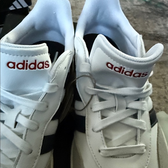 adidas Other - Adidas Barrera size 10